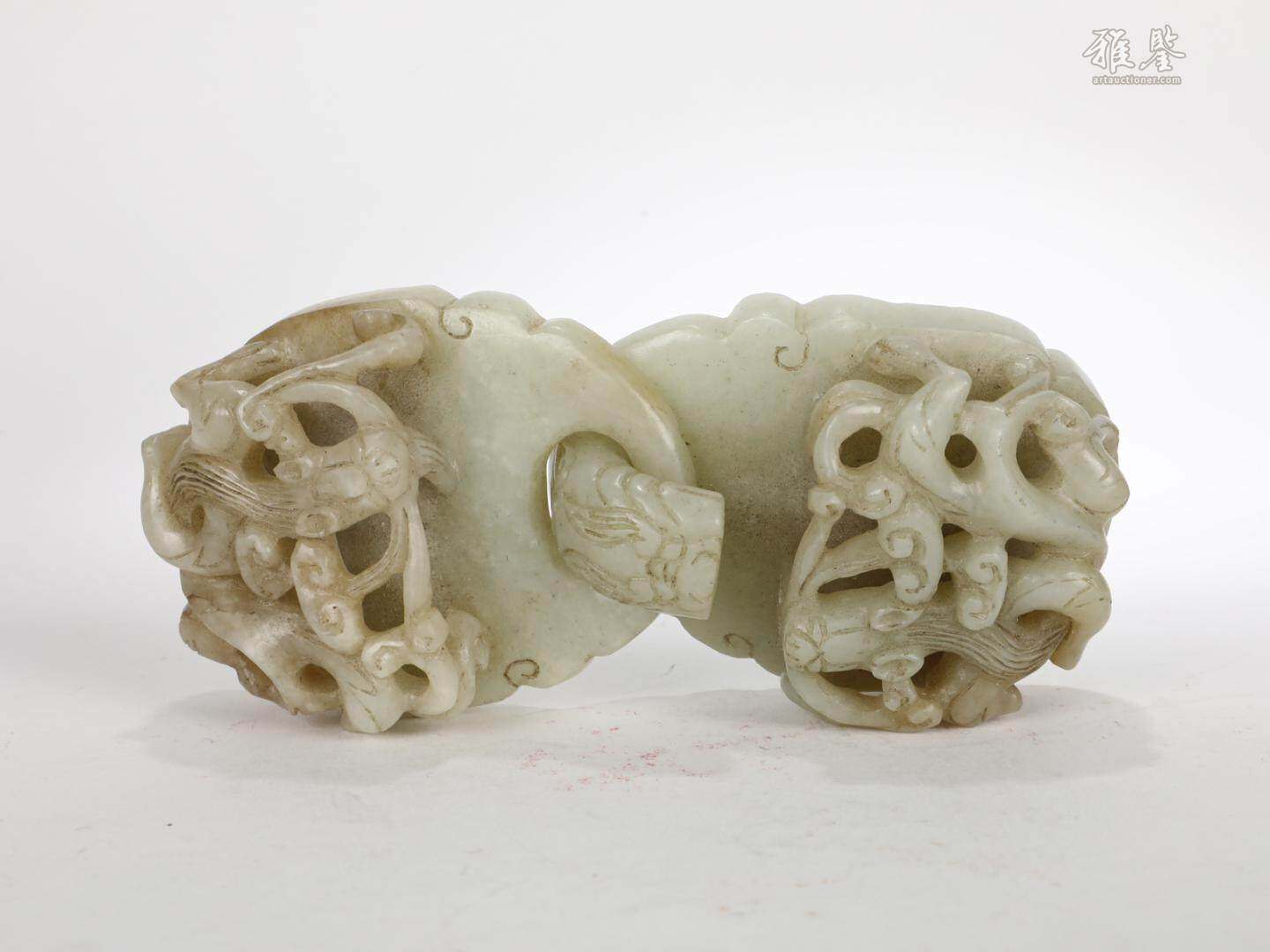 清 白玉龍紋帶扣